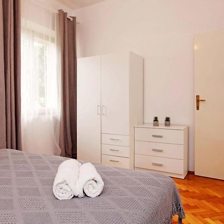 Apartman Zuvela Vela Luka Exterior photo