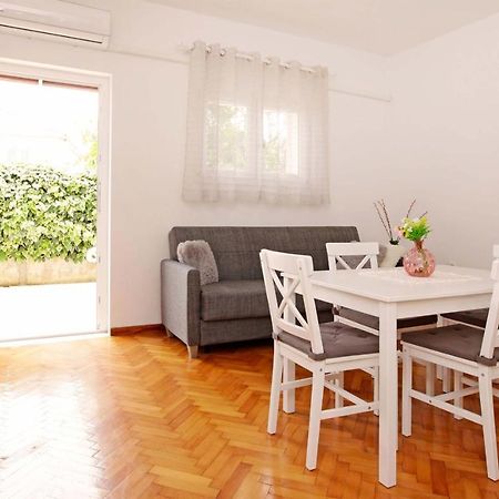 Apartman Zuvela Vela Luka Exterior photo