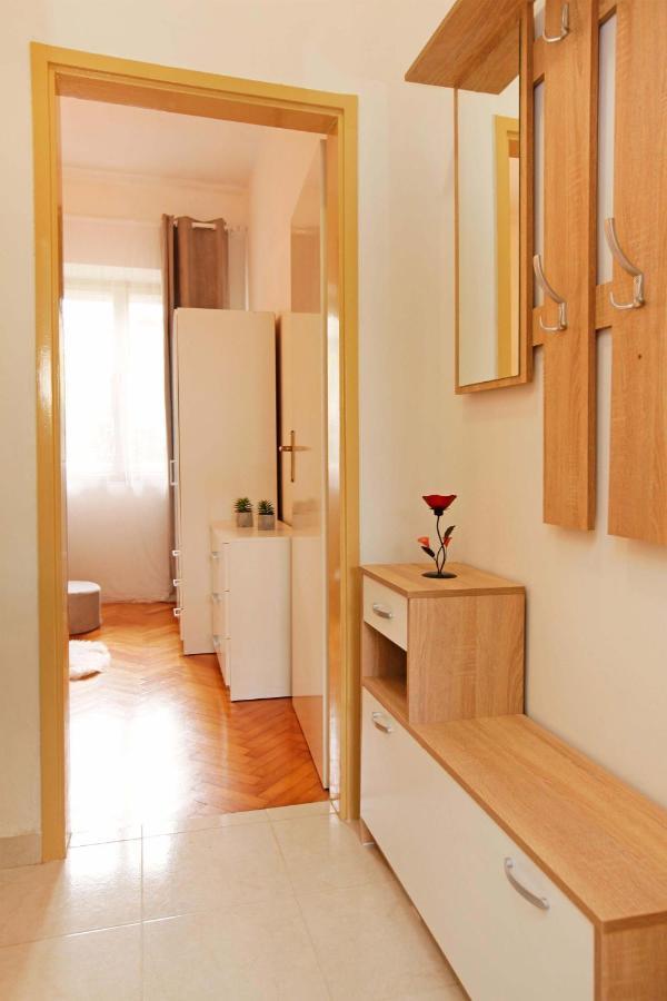 Apartman Zuvela Vela Luka Exterior photo