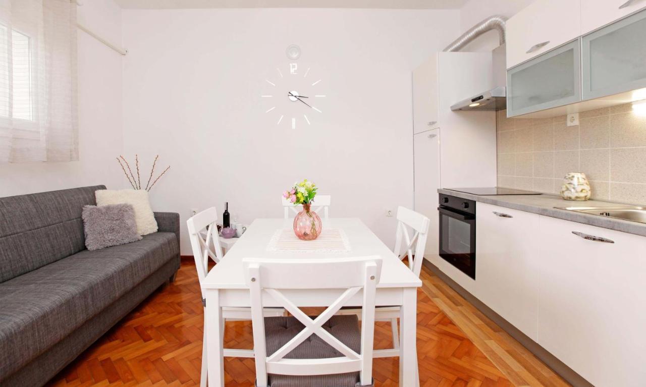 Apartman Zuvela Vela Luka Exterior photo